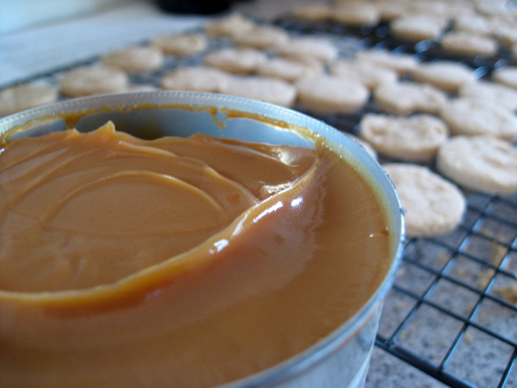 Con cualquier nombre, es ingrediente esencial para los alfajores. Imagen en Flickr del usuario Kim Love (CC BY-SA 2.0).